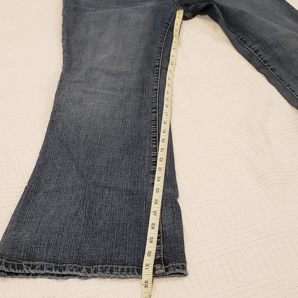 Bootcut Jeans Women Size 14 Apt 9 blue denim - Picture 10 of 12